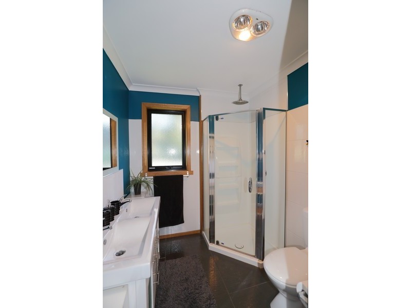 159 Penguin Road, West Ulverstone TAS 7315