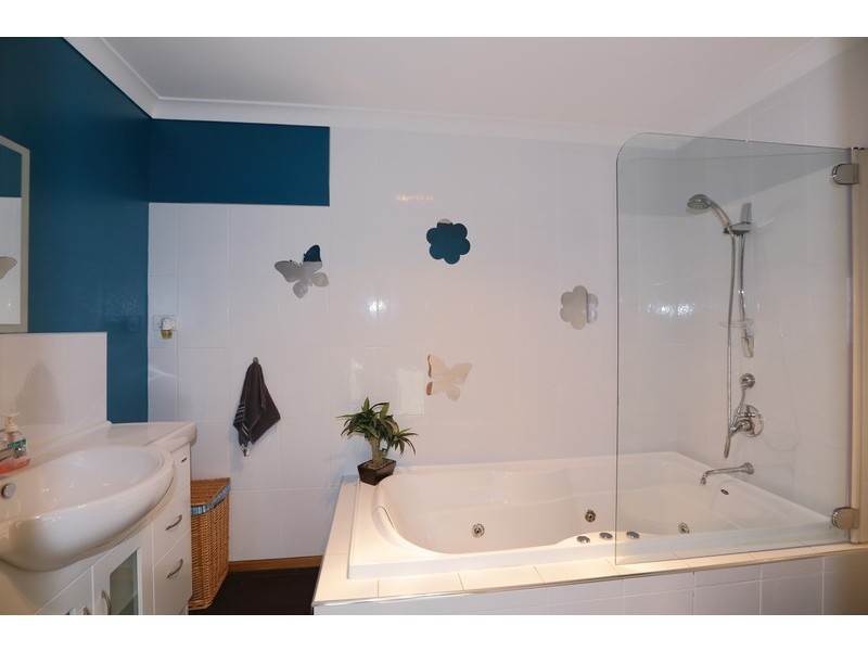 159 Penguin Road, West Ulverstone TAS 7315
