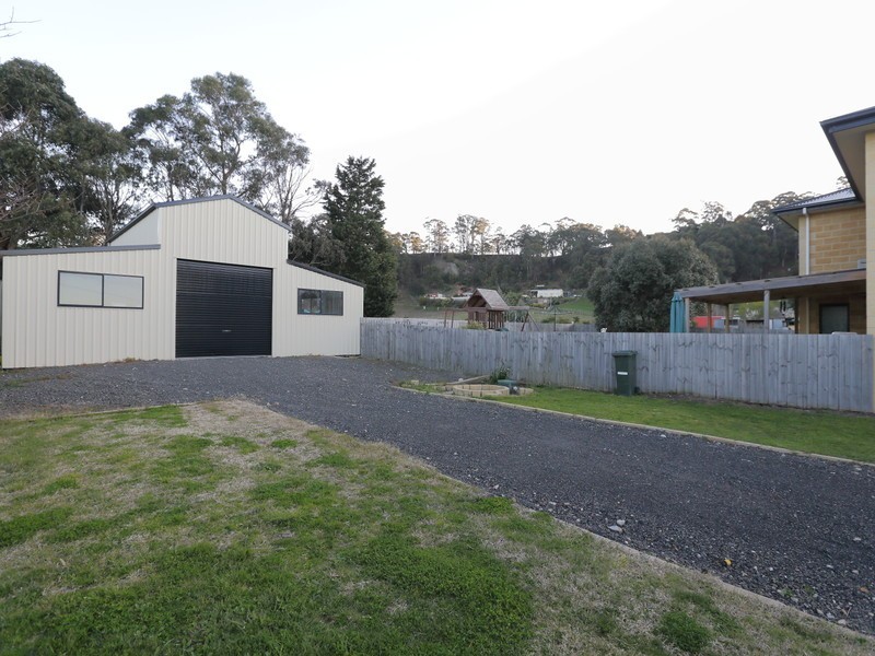 159 Penguin Road, West Ulverstone TAS 7315