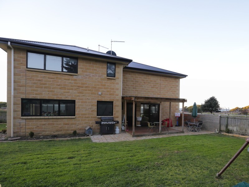 159 Penguin Road, West Ulverstone TAS 7315