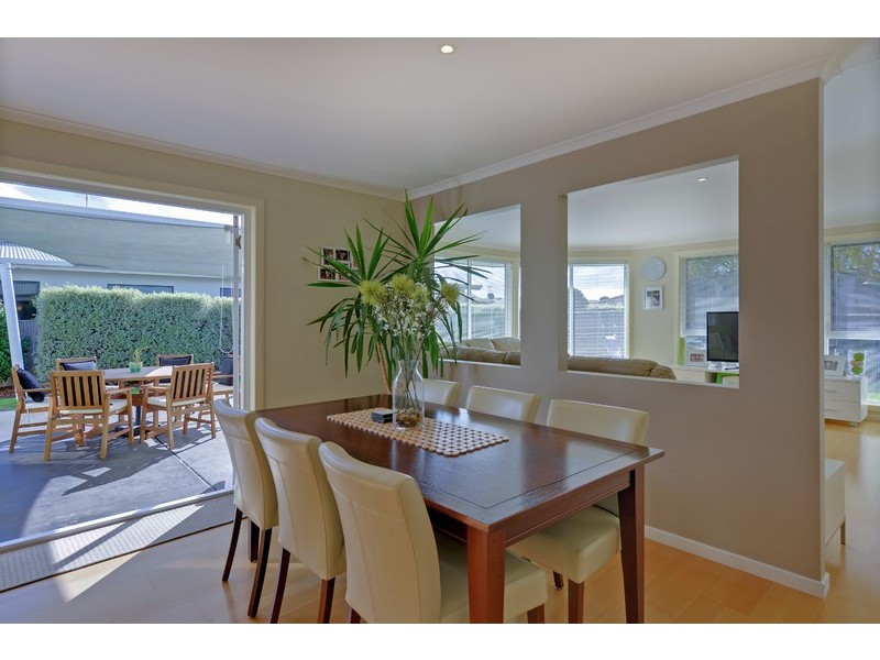 8 Boston Avenue, Cooee TAS 7320