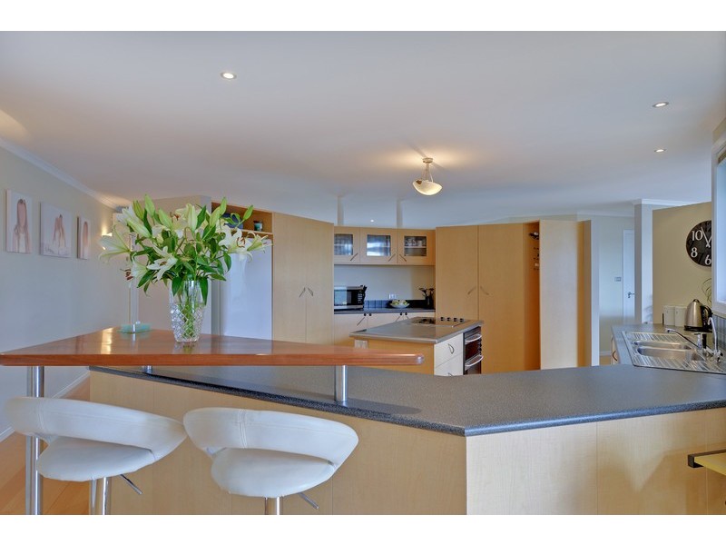 8 Boston Avenue, Cooee TAS 7320