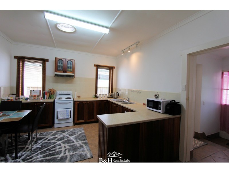 36 Cardigan Street, Somerset TAS 7322