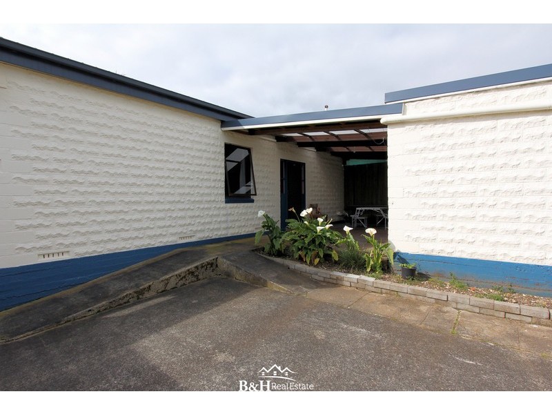 36 Cardigan Street, Somerset TAS 7322
