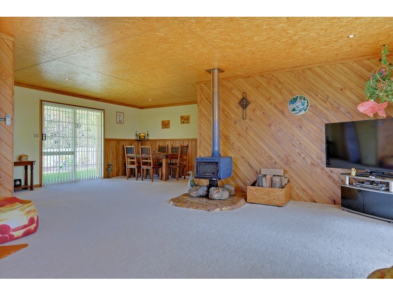 59 Deviation Road, Penguin TAS 7316