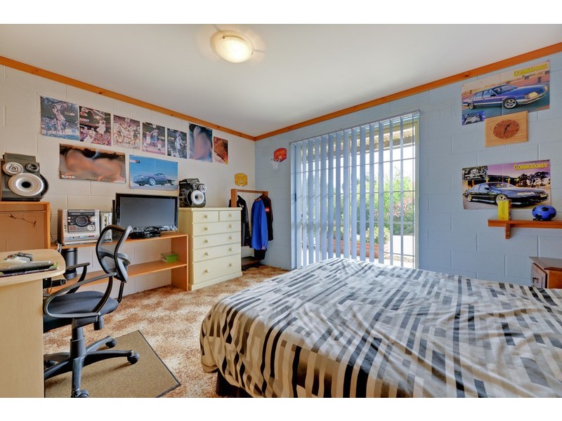 59 Deviation Road, Penguin TAS 7316
