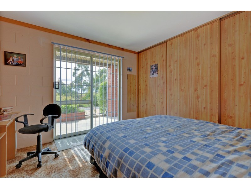 59 Deviation Road, Penguin TAS 7316