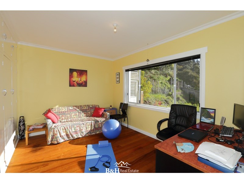 19 Bay Street, Parklands TAS 7320