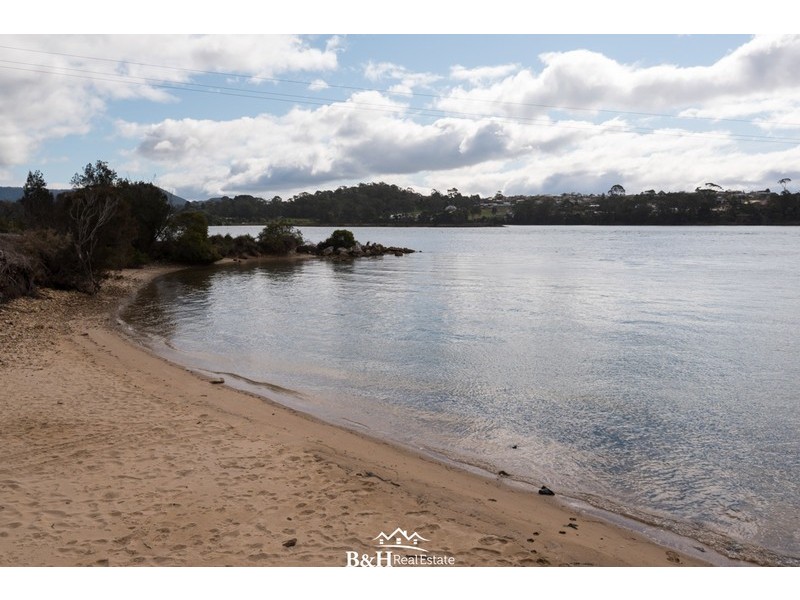5 Riverside Avenue, Ulverstone TAS 7315