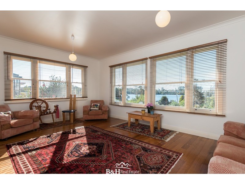 5 Riverside Avenue, Ulverstone TAS 7315