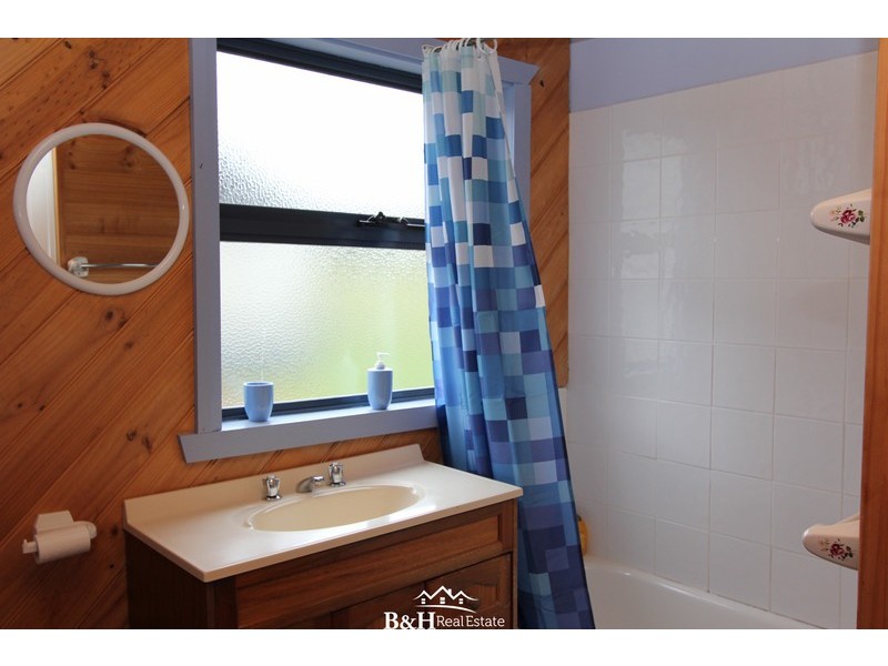 29 Camp Road, Waratah TAS 7321