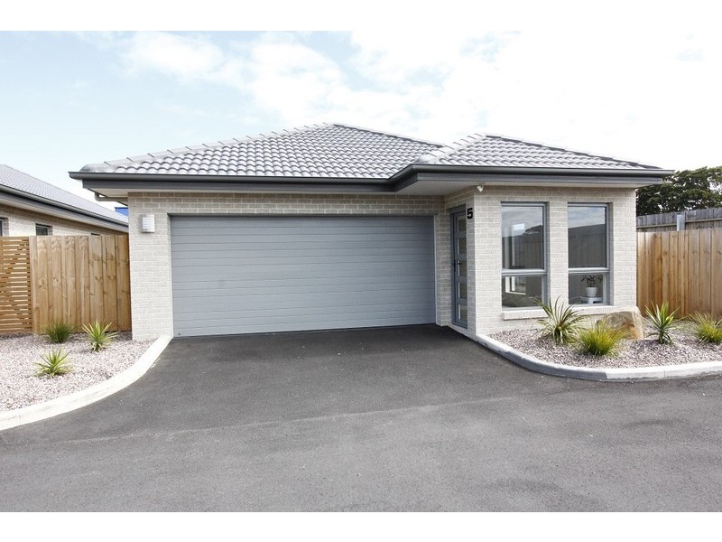 5/16 – 18 Gatenby Drive, Miandetta TAS 7310