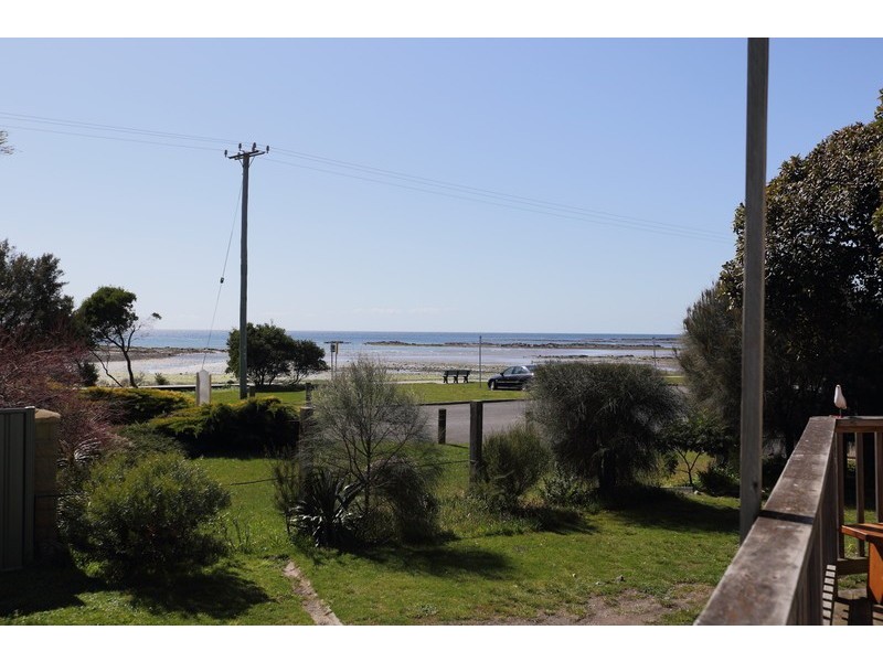 30 Old Bass Highway, Wynyard TAS 7325