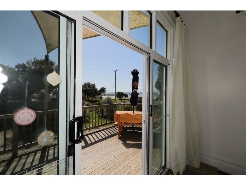 30 Old Bass Highway, Wynyard TAS 7325