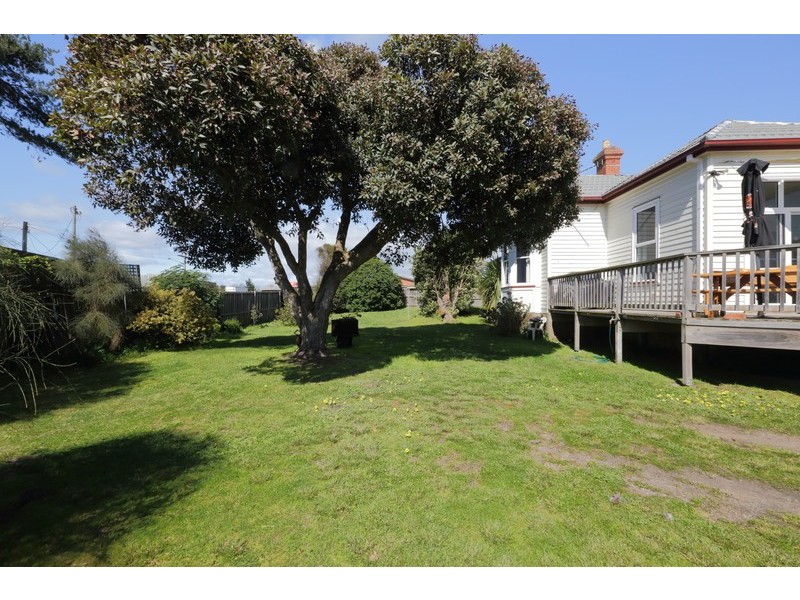 30 Old Bass Highway, Wynyard TAS 7325