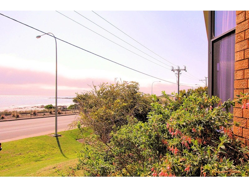 1/271 Bass Highway, Ocean Vista TAS 7320