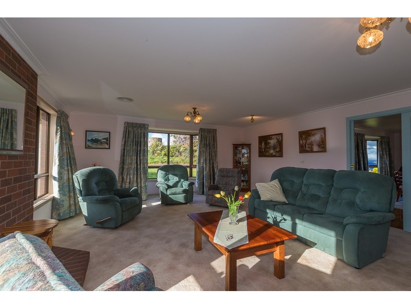 35 West Ridge Road, Penguin TAS 7316