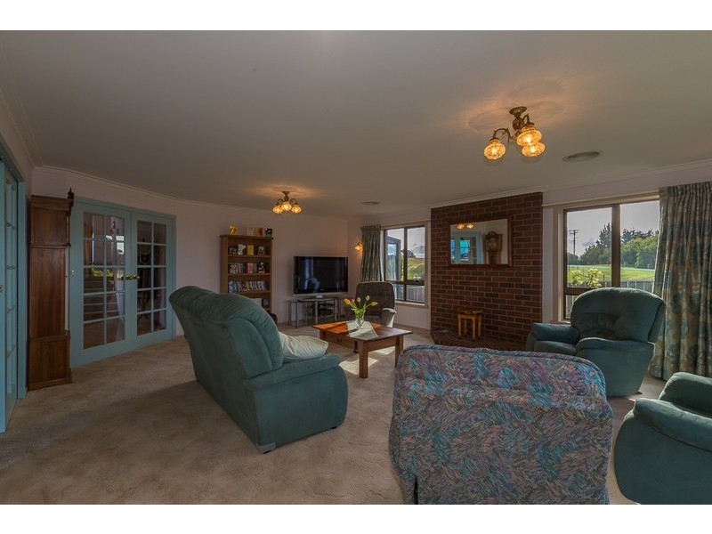 35 West Ridge Road, Penguin TAS 7316