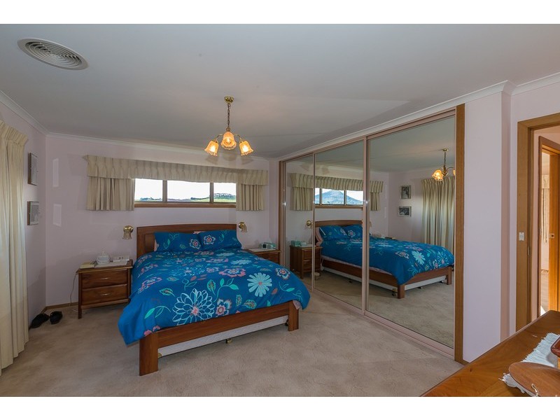 35 West Ridge Road, Penguin TAS 7316