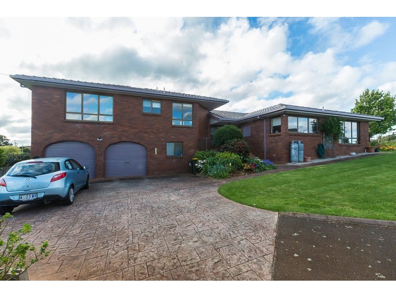 35 West Ridge Road, Penguin TAS 7316