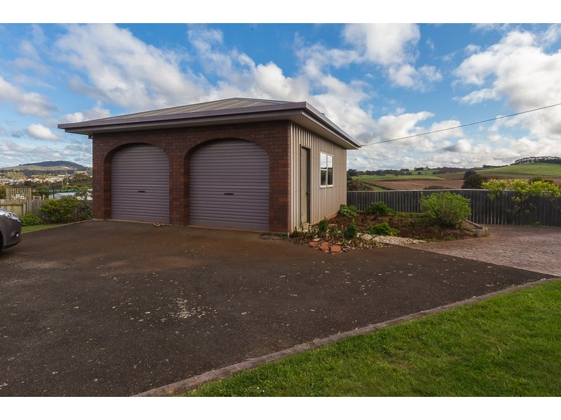 35 West Ridge Road, Penguin TAS 7316