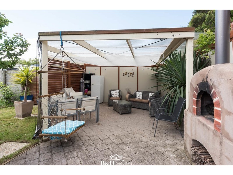 25 Westland Drive, West Ulverstone TAS 7315