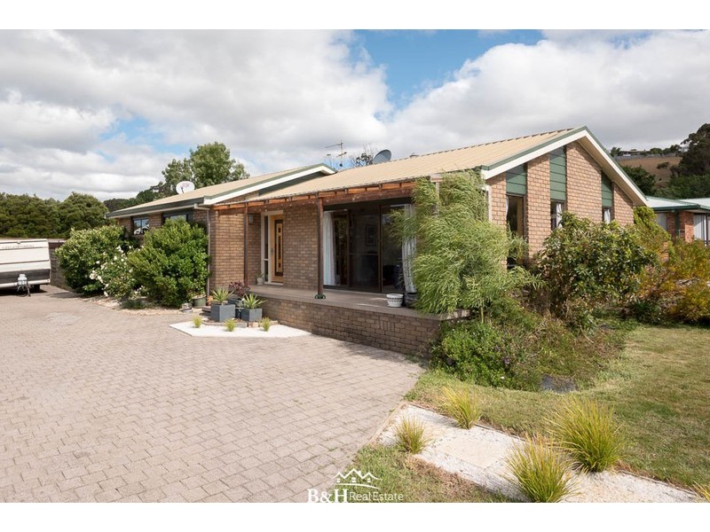 25 Westland Drive, West Ulverstone TAS 7315