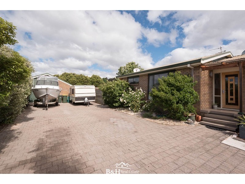 25 Westland Drive, West Ulverstone TAS 7315