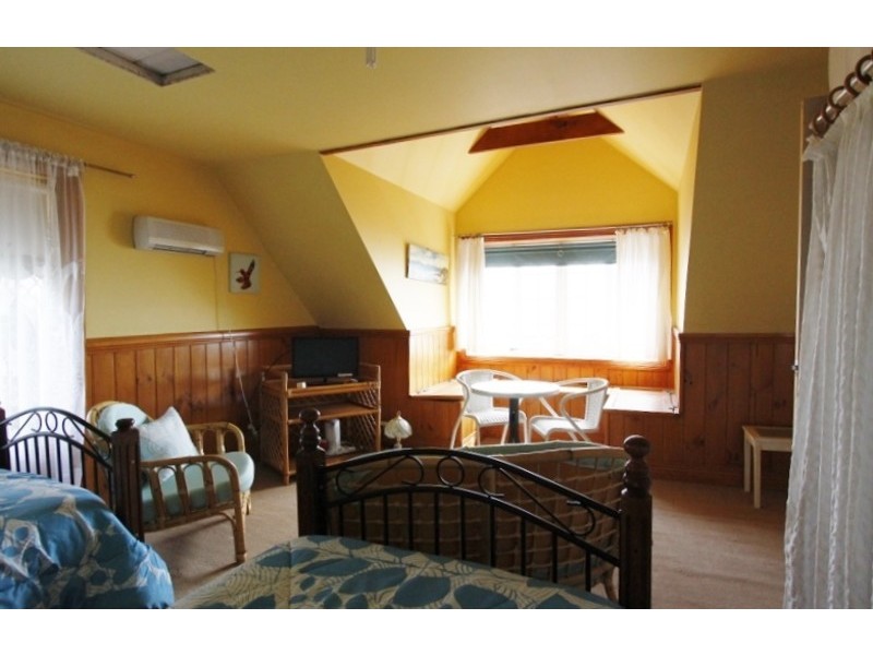 6 Kentish Street, Penguin TAS 7316