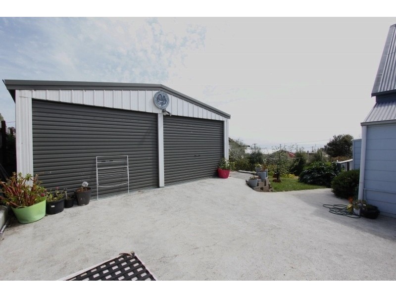 6 Kentish Street, Penguin TAS 7316