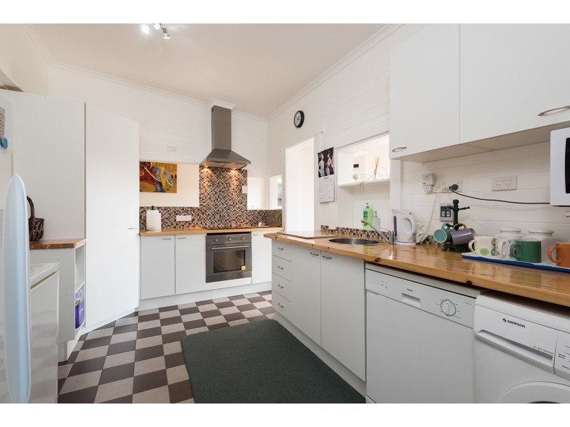 8 Dooley Street, Penguin TAS 7316
