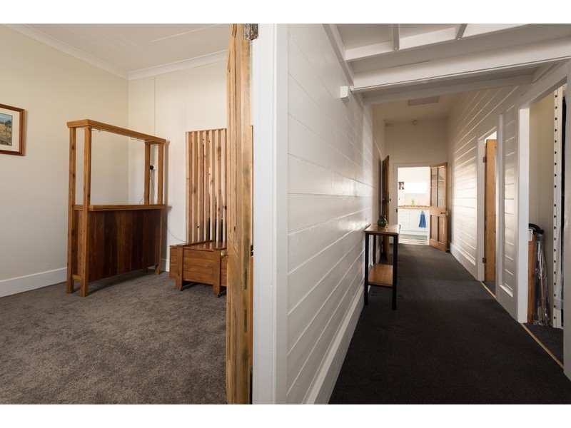 8 Dooley Street, Penguin TAS 7316