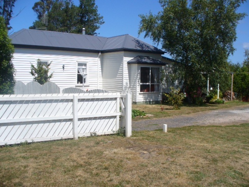 142 Main Street, Sheffield TAS 7306
