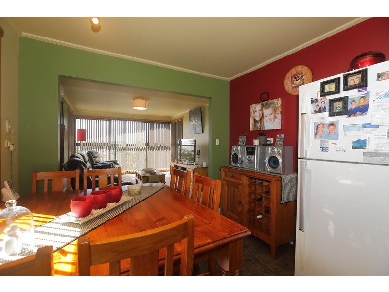 16 McGrath Street, Upper Burnie TAS 7320