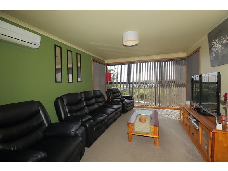 16 McGrath Street, Upper Burnie TAS 7320