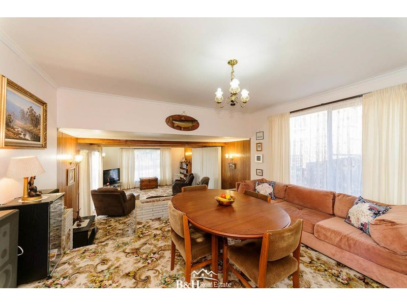 3 Russell Street, Penguin TAS 7316