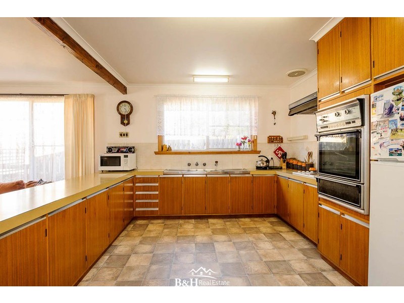 3 Russell Street, Penguin TAS 7316