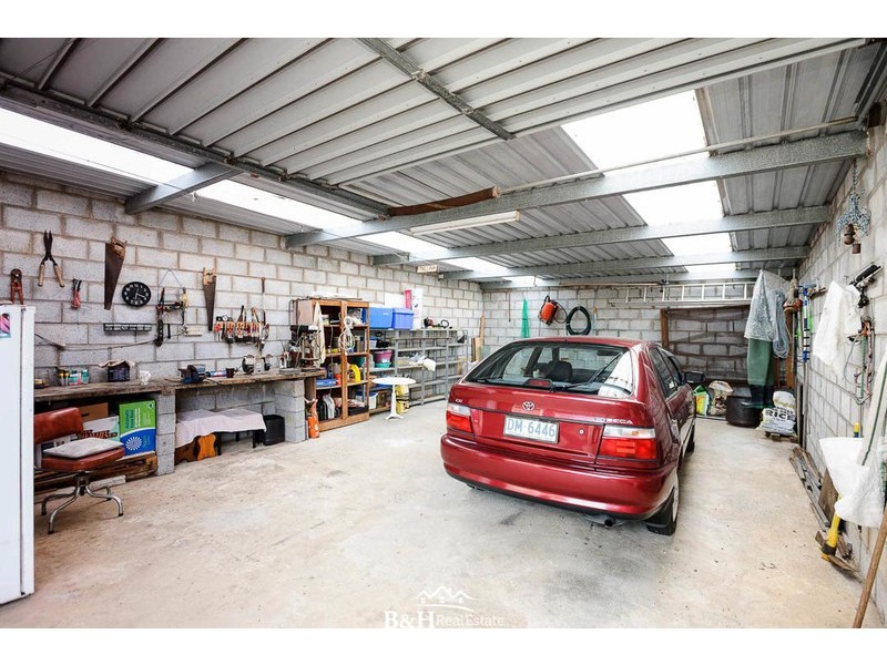 3 Russell Street, Penguin TAS 7316
