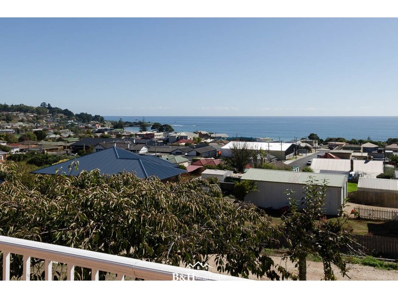 12 Kentish Street, Penguin TAS 7316