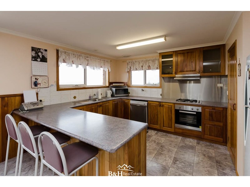 12 Kentish Street, Penguin TAS 7316