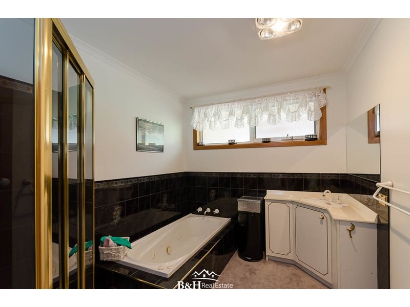 12 Kentish Street, Penguin TAS 7316
