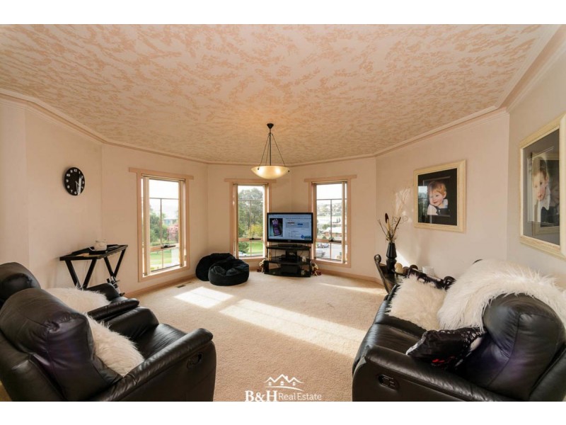 35 Mooreville Road, Park Grove TAS 7320