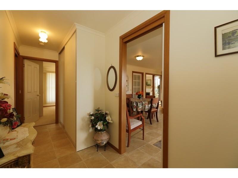 35 Seabreeze Avenue, Sulphur Creek TAS 7316