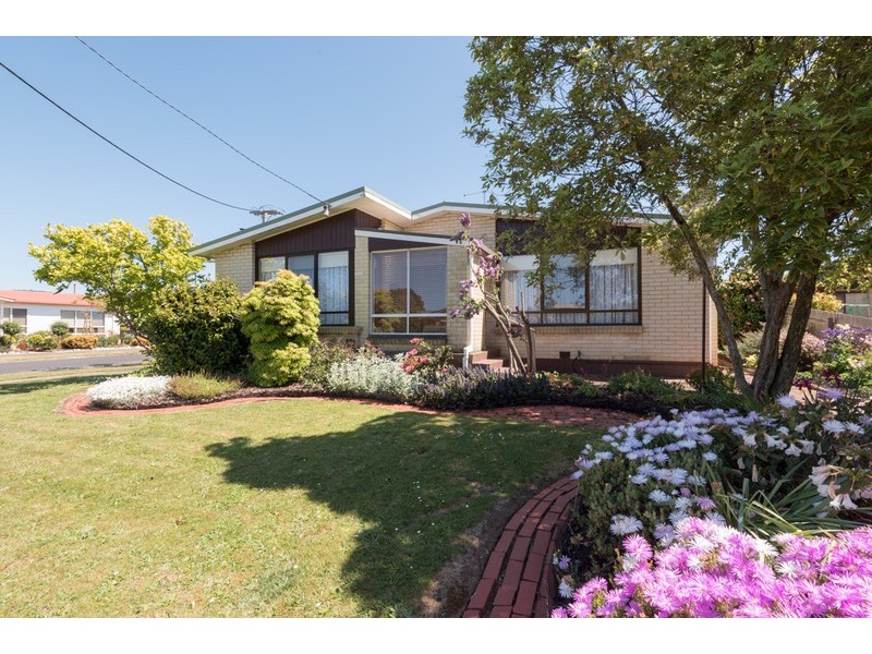 20 Boronia Avenue, Devonport TAS 7310