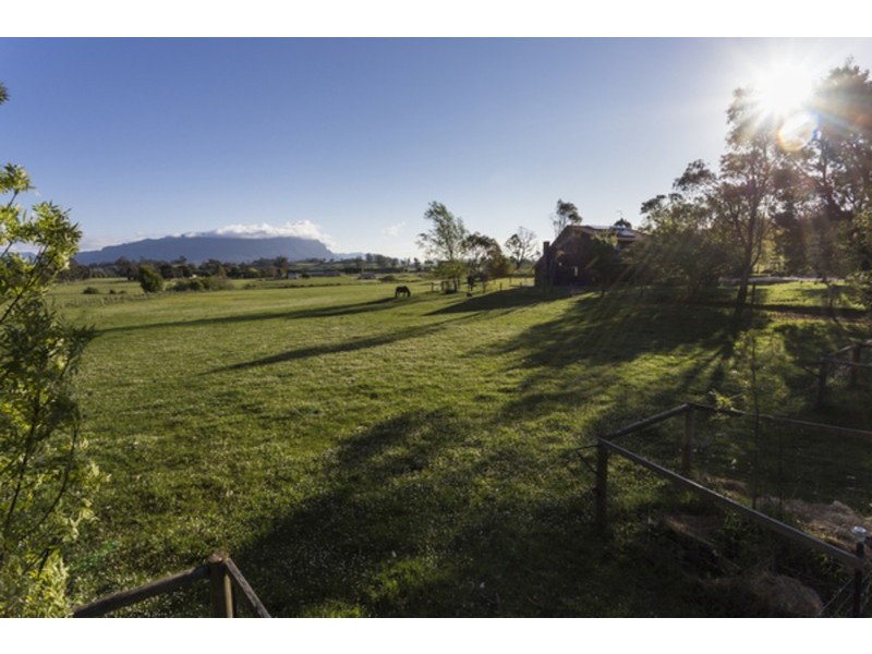 6 Elizabeth Street, Sheffield TAS 7306