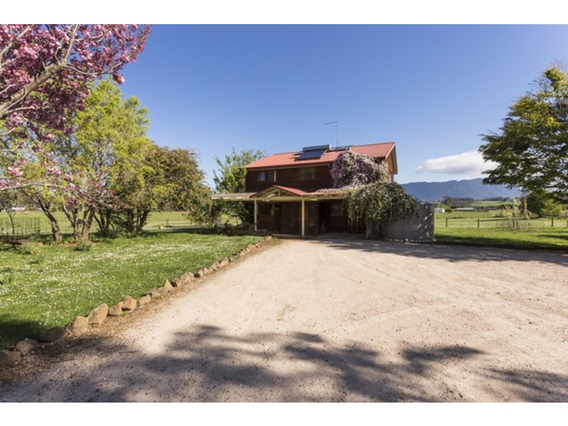 6 Elizabeth Street, Sheffield TAS 7306