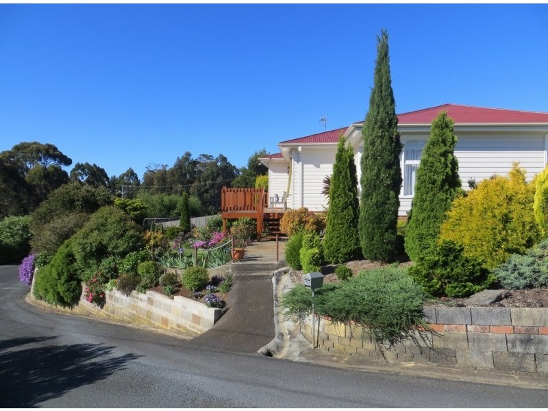 43 Deviation Road, Penguin TAS 7316