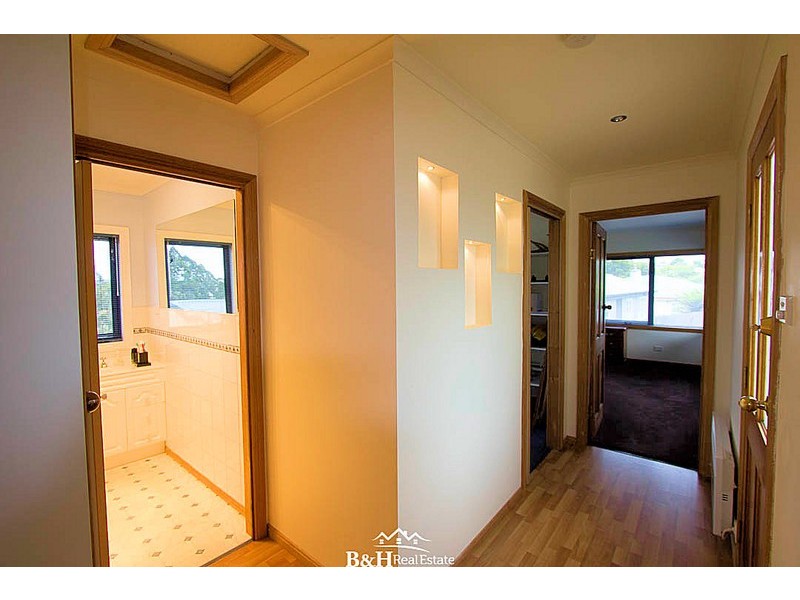 4 Grenville Street, Acton TAS 7320