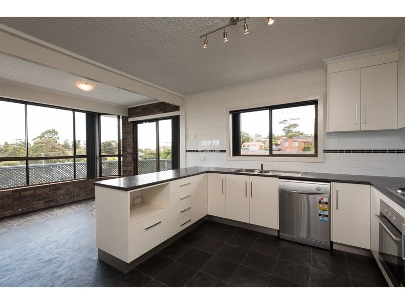40 South Road, Penguin TAS 7316