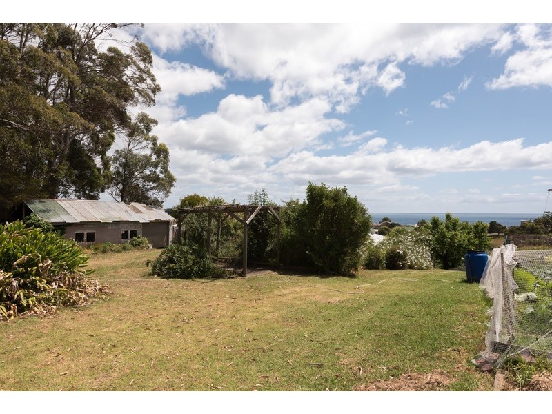 40 South Road, Penguin TAS 7316